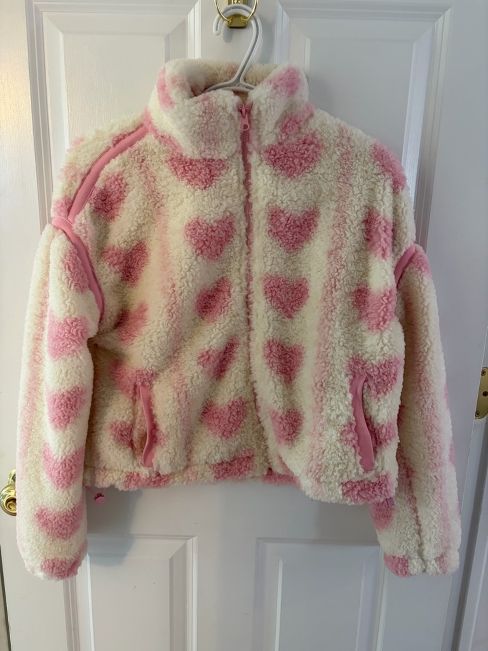 NWT Thread & Supply Cream Sherpa Jacket with Pink Heart Print